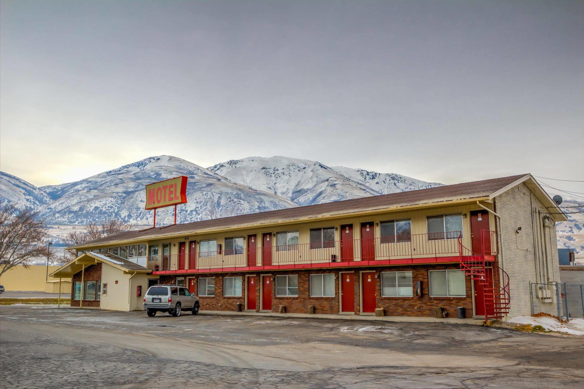 Galaxie Motel Brigham City Exterior photo